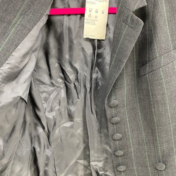 Rena Lange Grey Pin Striped Blazer 8 Read - Picture 6 of 8
